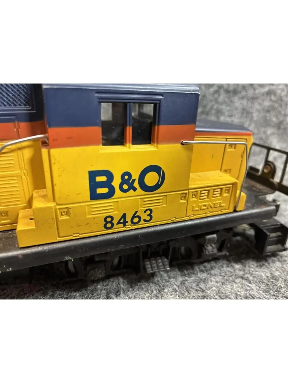 Lionel 8463 Chessie System B&O Locomotive Blue Yellow GP20